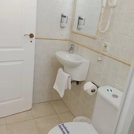 Alcarayón 2* Pilas